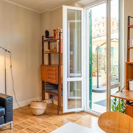 Guesthost - Bastione With Charming Terrace Appartement *